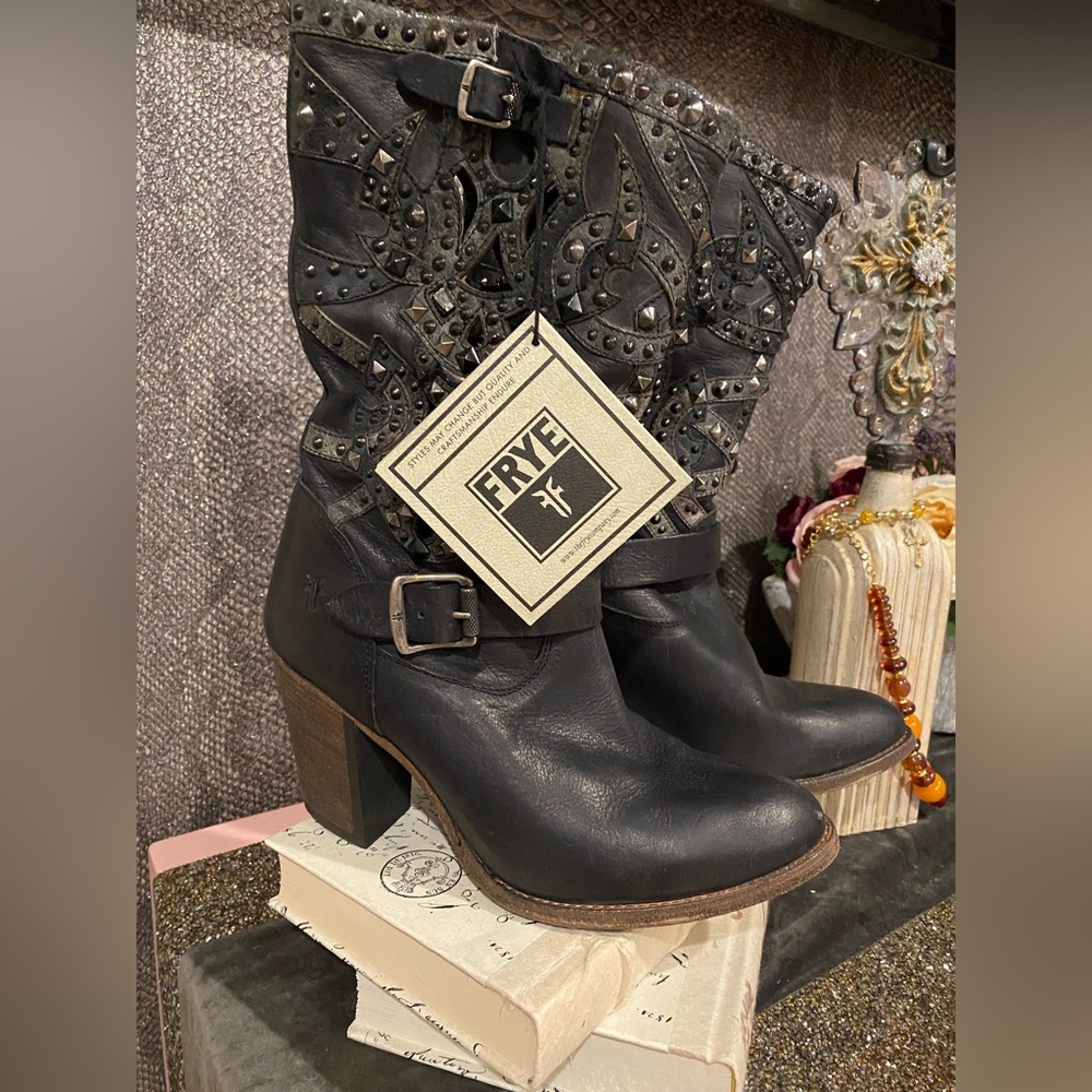 Frye Ilana Deco Black Hand-Studded Metal Embellished Western Boot - Picture 5 of 12